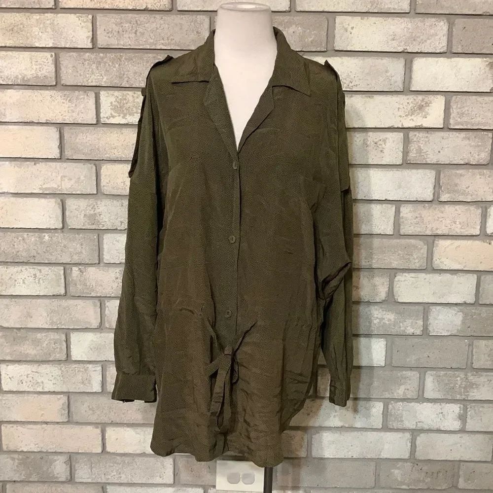 3for$20 Ellen Tracy silk top 6